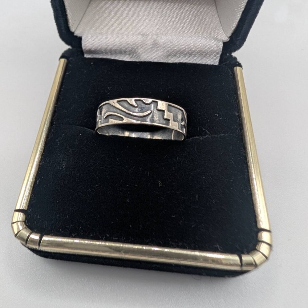Sterling Silver Storyteller Oxidized Pattern Ring